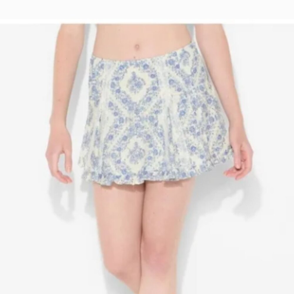 Wild Fable Above Knee Godet Full Skirt Blue Floral Size M NWT - Picture 2 of 7